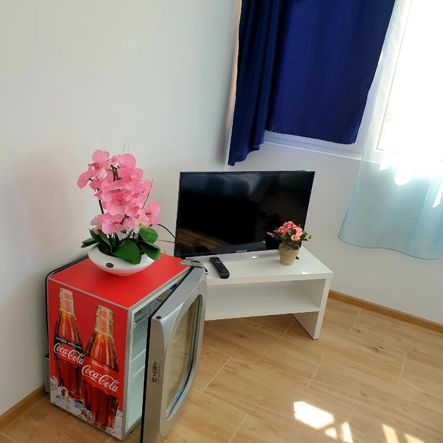 Vila Restaurant Angellys Tuzla Luaran gambar