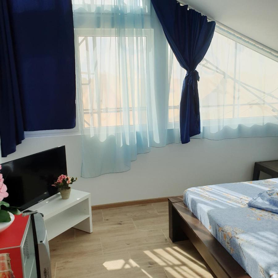 Vila Restaurant Angellys Tuzla Luaran gambar