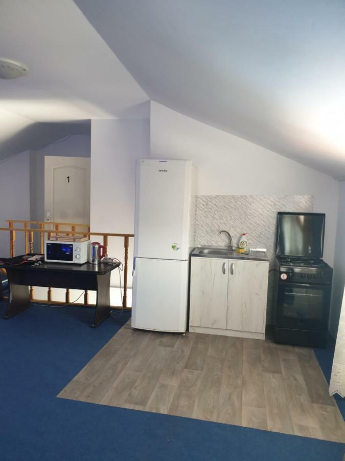 Vila Restaurant Angellys Tuzla Luaran gambar